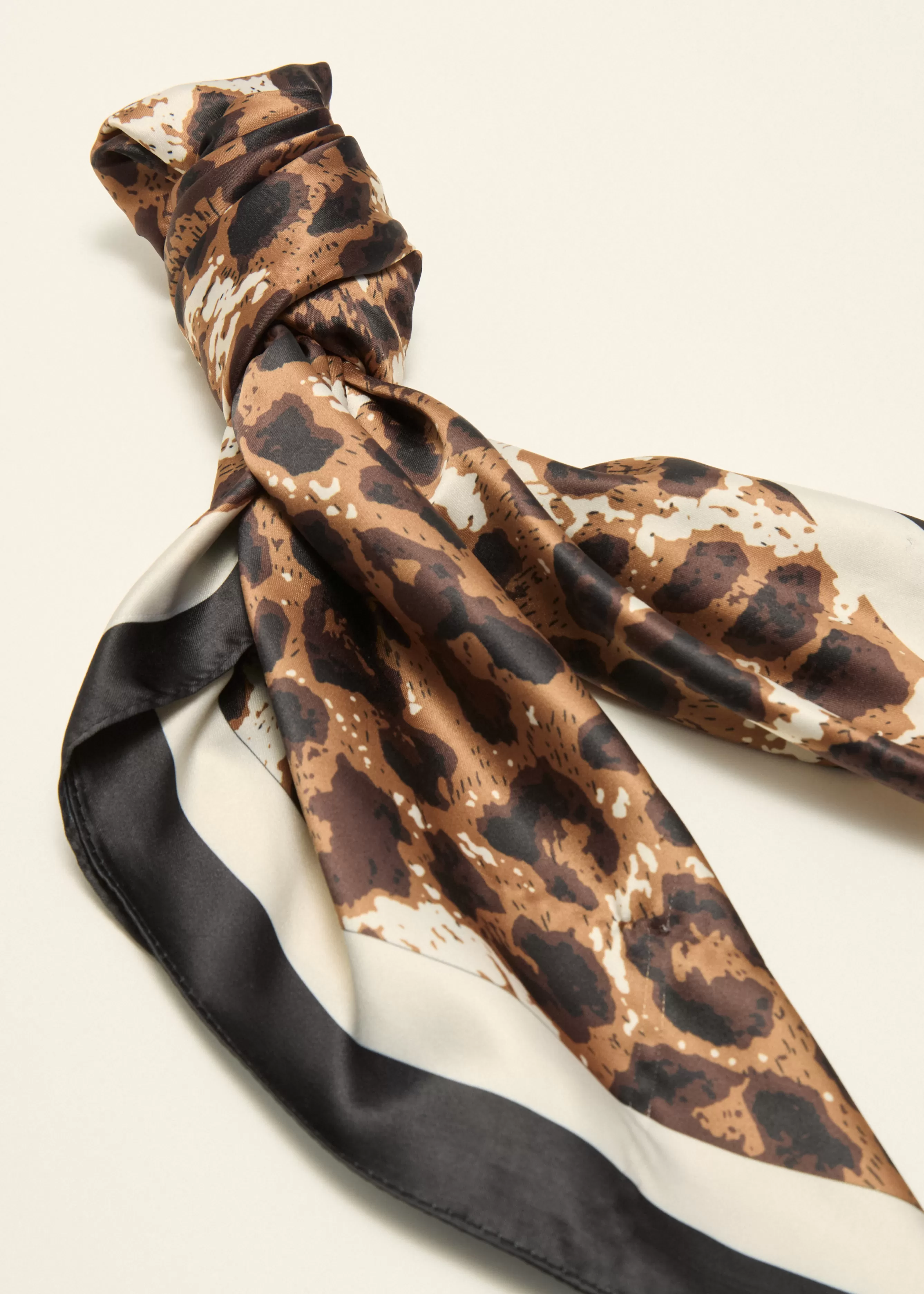 Bandana leopard<Cotton Club Online