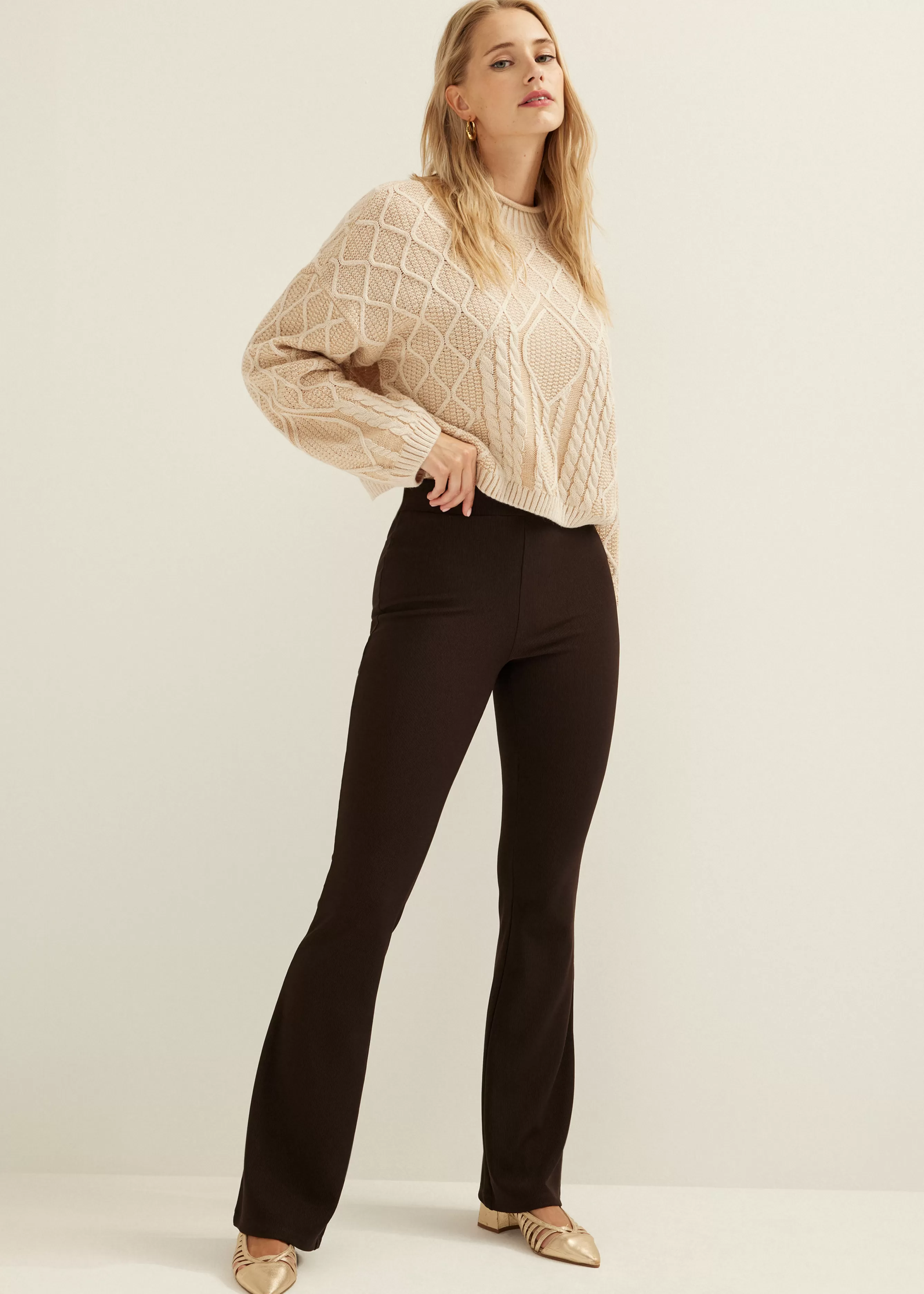 Flared broek met rib structuur<Cotton Club Store