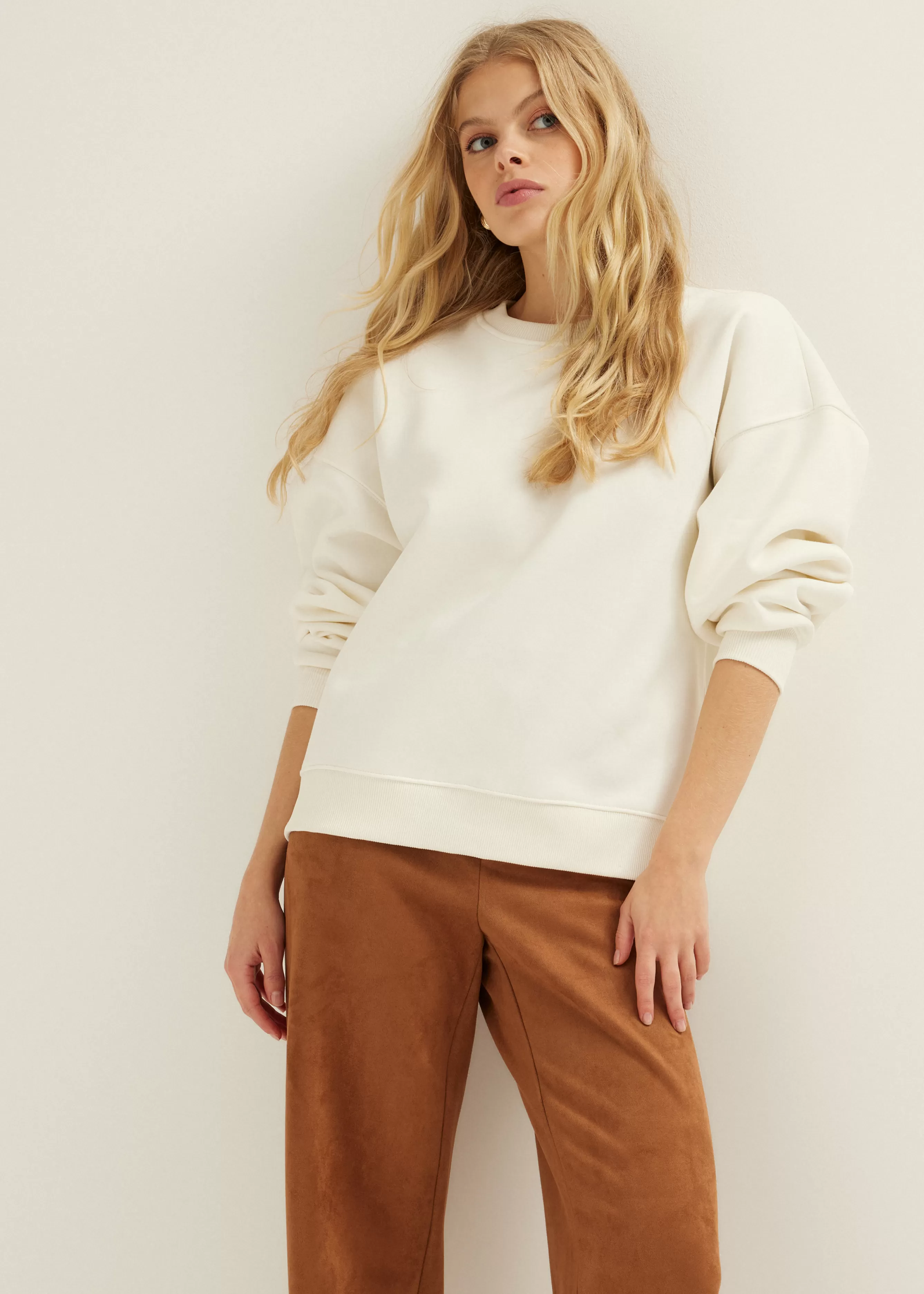 Sweater simplicity<Cotton Club Store